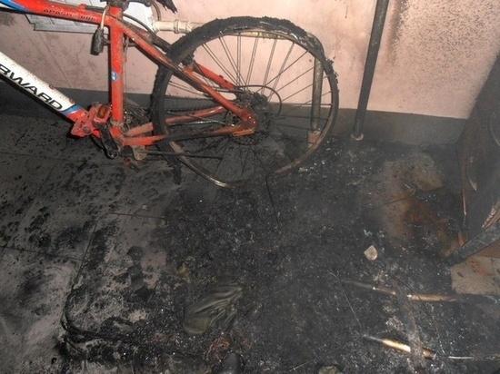 В Ивановской области в подъезде МКД сгорели два велосипеда