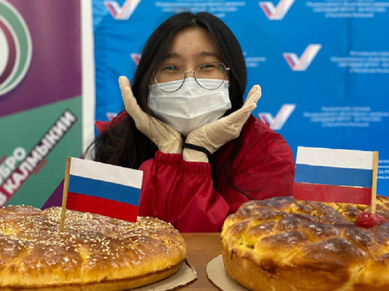 Детсад в Калмыкии подарил волонтерам свои пироги