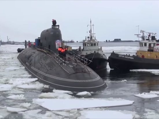 Стратегическую субмарину "Князь Владимир" приняли в состав ВМФ России