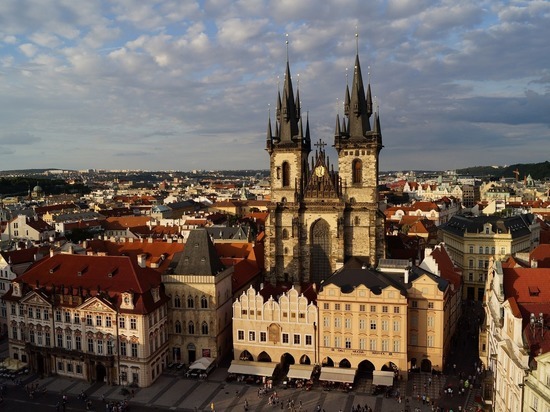 В Чехии закрыли дело об угрозе отравления пражских политиков