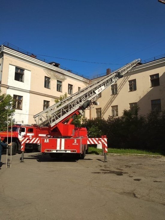 В старом корпусе иркутского роддома произошёл пожар