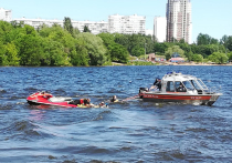 Акватории Москвы снова заполнились катерами и лодками