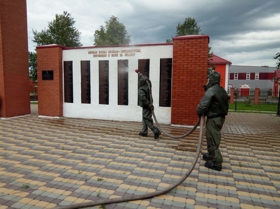 Сотрудники кузбасского МЧС продезинфицировали более ста объектов