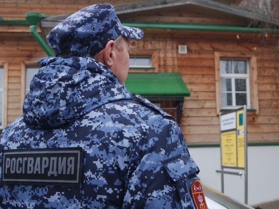 Две кировчанки подрались в магазине Две кировчанки подрались в магазине