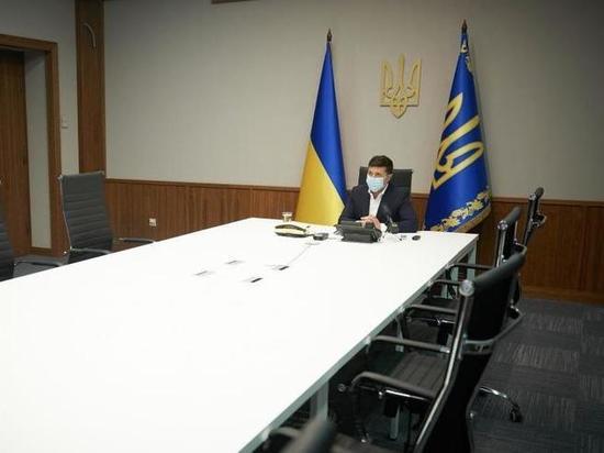 Президент Украины подал в суд на телеведущего