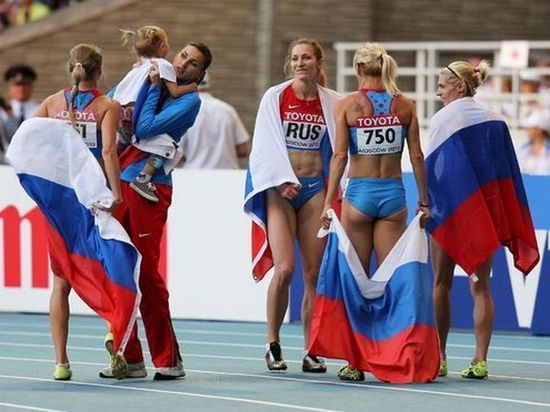 Российские легкоатлеты могут оказаться вне международных соревнований из-за огромного долга