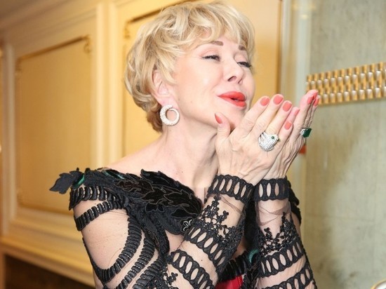 Любовь Успенская показала свое фото из молодости