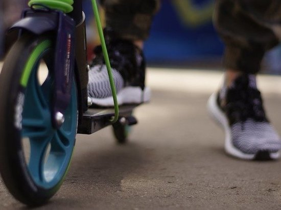 В Казани 8-летний велосипедист выехал на «красный» и попал под колеса авто