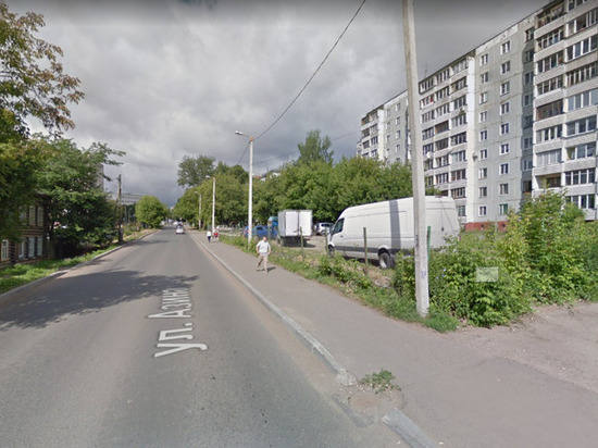 В Кирове 5 лет незаконно работала автостоянка В Кирове 5 лет незаконно работала автостоянка
