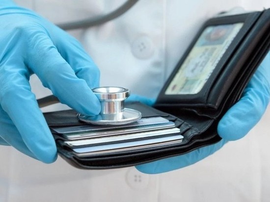 Главврача Кагальницкой ЦРБ оштрафовали за невыплату стимулирующих доплат медикам
