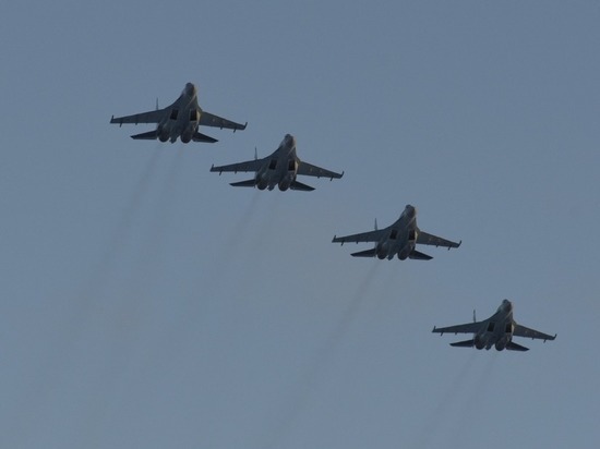 Эскадрилья истребителей пролетит над Петрозаводском 24 июня