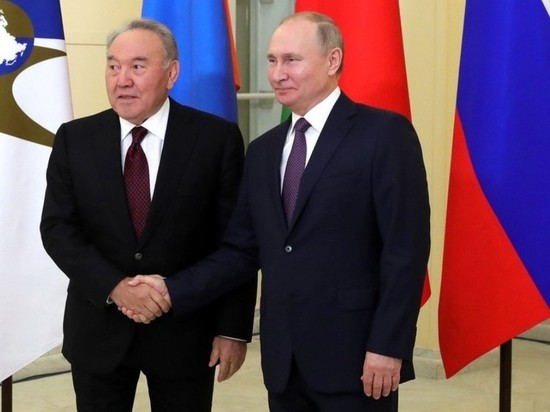 Путин пожелал Назарбаеву скорее выздороветь от коронавируса Путин пожелал Назарбаеву скорее выздороветь от коронавируса
