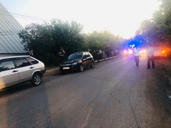 В Башкирии водитель сбил двух подростков: одна девочка погибла