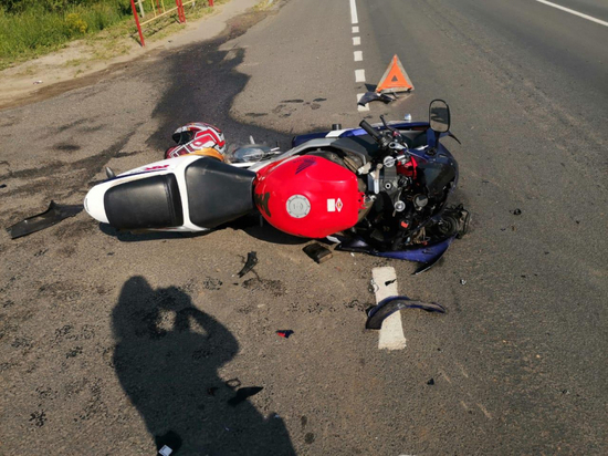 В Тамбовской области мотоциклист врезался в «Приору»