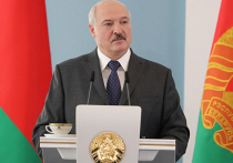 Президент Белоруссии Александр Лукашенко разобрался с потенциальными противниками на грядущих выборах привычным силовым способом