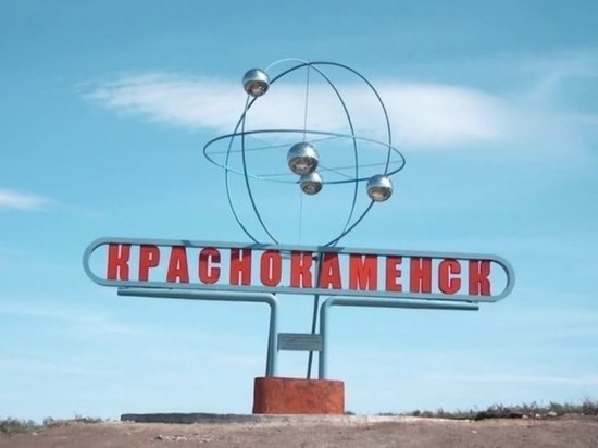 Парня придавило плитой на бывшем заводе возле Краснокаменска