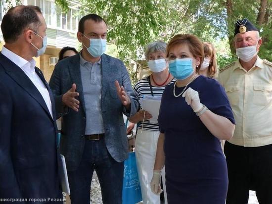 Сорокина проверила благоустройство Севастопольской аллеи в Рязани