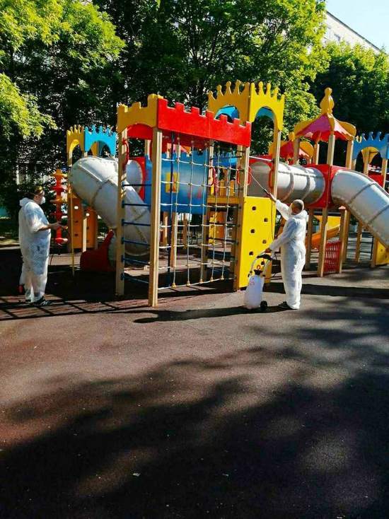 Смоленск продолжают обеззараживать