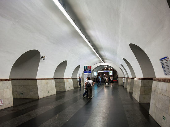 Петербургское метро вышло на обычный пассажиропоток
