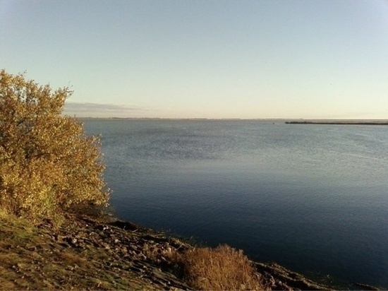 В Ростовской области четыре мужчины выпали из лодки в Веселовском водохранилище