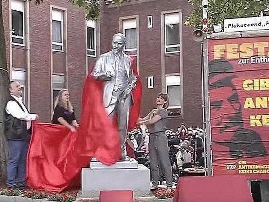В немецком Гельзенкирхене установили памятник Ленину