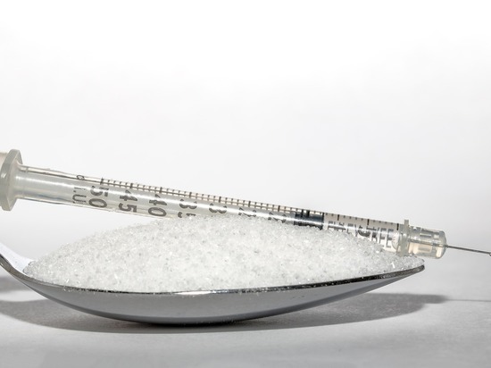 Во время буйства COVID-19 людям с сахарным диабетом надо постоянно контролировать уровень глюкозы