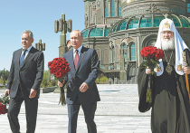 Владимир Путин начал серию мемориальных мероприятий, посвященных 75-летнему юбилею Победы, которые продлятся до конца месяца