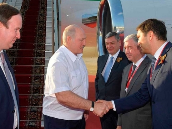 Александр Лукашенко прибыл в Москву с тремя сыновьями