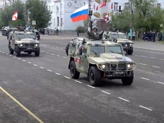 Новейшая военная техника прошла в параде Победы в Чите