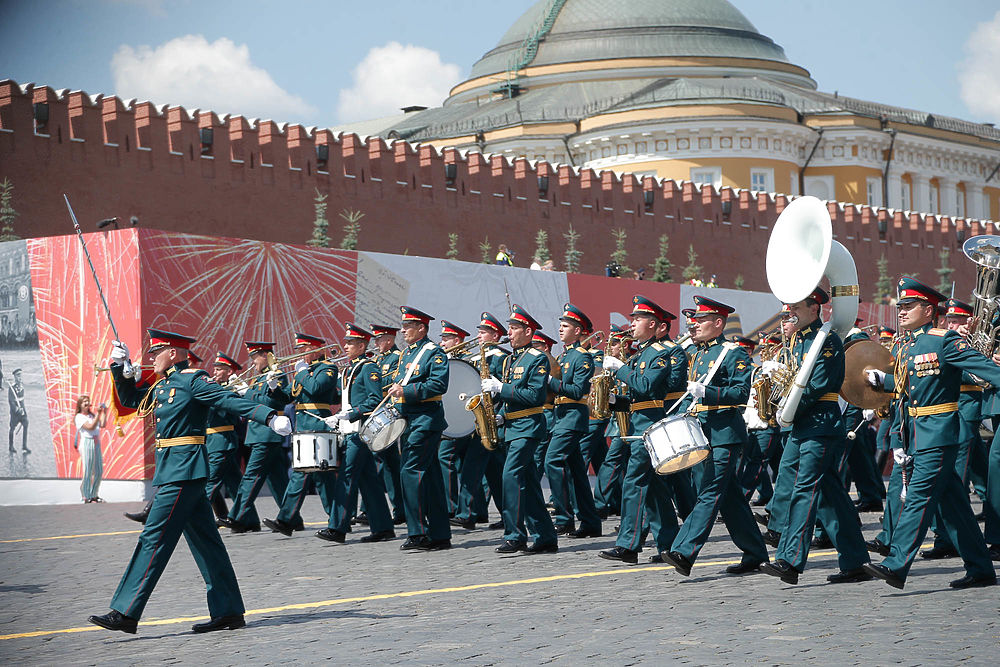 Парад победы 50 лет в москве