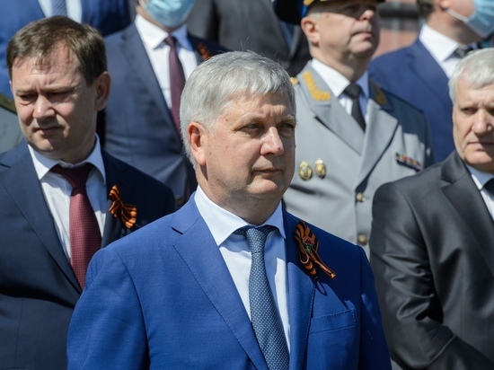 Губернатор Александр Гусев поделился эмоциями от парада в Воронеже