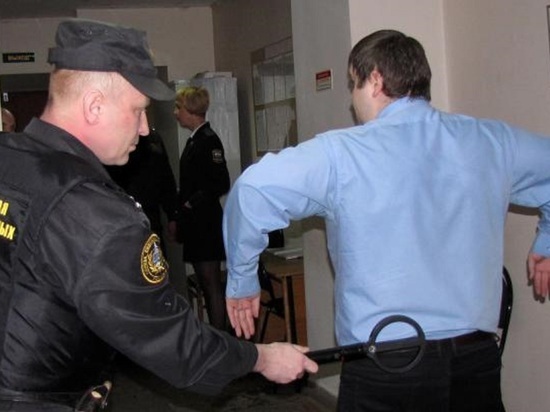 Житель Ярославля попытался пройти в суд с ножом