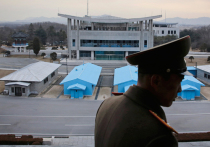 Государственные средства массовой информации КНДР сообщили, что власти страны временно приостанавливают работу над планом военных акций против Южной Кореи
