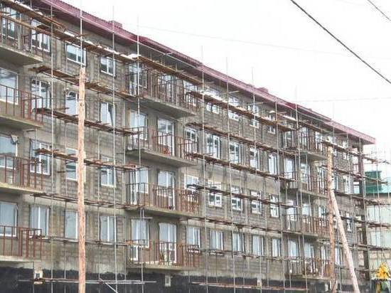 Сахалинская область получит деньги на расселение из аварийного жилья