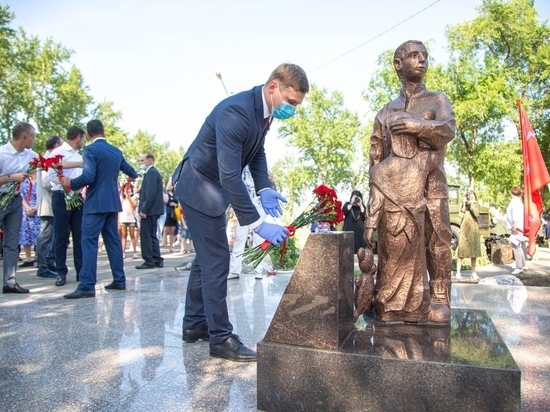 В Хакасии торжественно открыли новый памятник, посвящённый детям войны