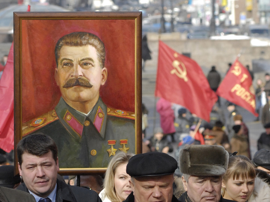 В Нижегородской области открыли памятник Сталину