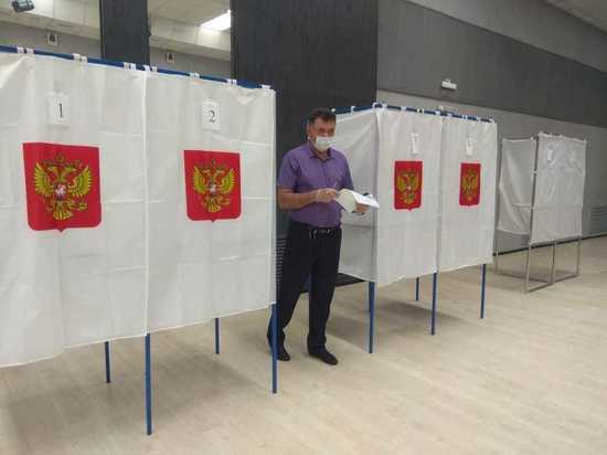 Глава Читы проверил безопасность на участках для голосования по Конституции