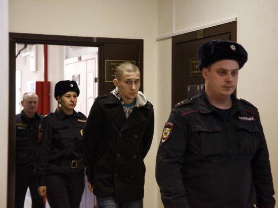 Двух оппозиционеров в Петербурге осудили за растление и наркотики