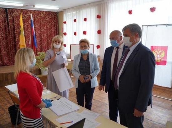 В Ярославской области заработали избирательные участки голосования по поправкам в Конституции