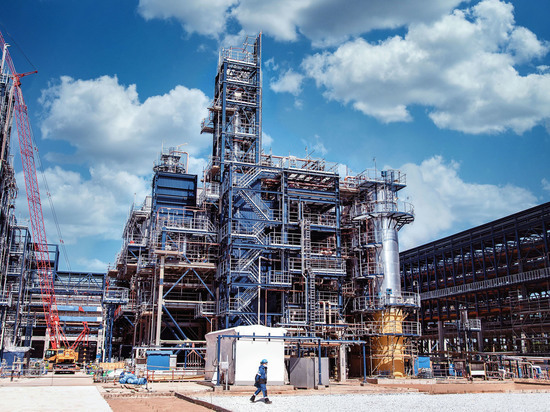 «Газпром нефть» начала испытания комплекса глубокой переработки нефти