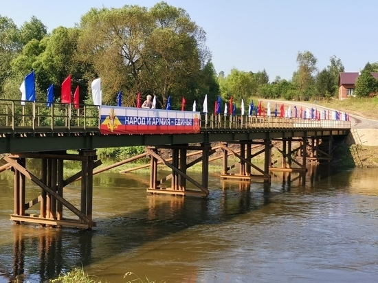 «Заживем по-новому»: жители Одоевского района благодарят губернатора и военнослужащих за новую мостовую переправу