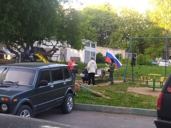 Кировчане посмеялись над местами для голосования