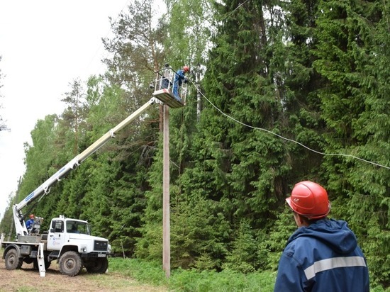 Энергетики восстанавливают электроснабжение в Кировской области