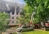 Несмотря на то, что пожар в доме №3 на улице Проходчиков ликвидирован, остается угроза обрушения пятиэтажки