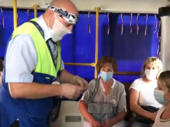 Кондуктор красноярского автобуса рассказал о работе во время пандемии