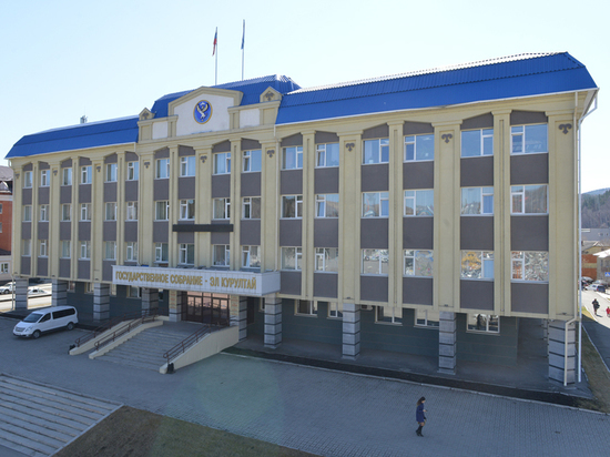 Парламент Республики Алтай ушел на карантин из-за обнаружения коронавируса