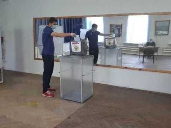 Гандболист «Динамо-Виктор» убедился в безопасности голосования на Ставрополье