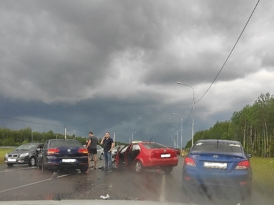 Четыре человека пострадали в ДТП на трассе «Кола» в Ленобласти