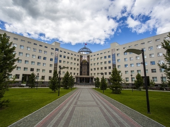 Выпускники-экономисты Новосибирского госуниверситета получают 78000