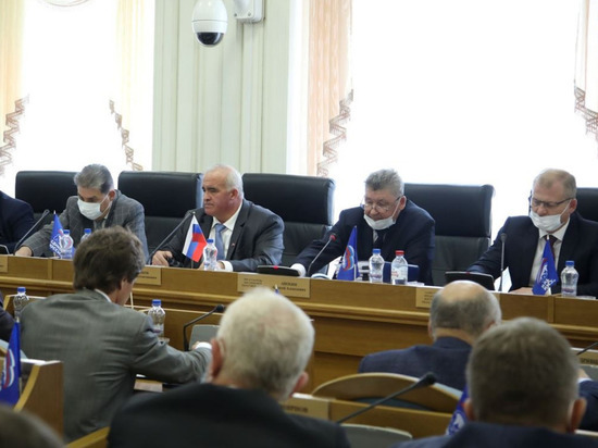 Из отстающих — в крепкие середнячки: губернатор Костромской области рассказал депутатам Думы об итогах работы его администрации в 2019 году